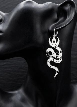 Оригінальні сережки із нержавіючої сталі  "містична змія" 🐍