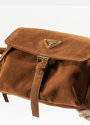 Сумка замшевая prada в карамельном цвете 3