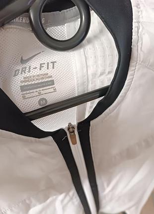 Вітровка nike 4