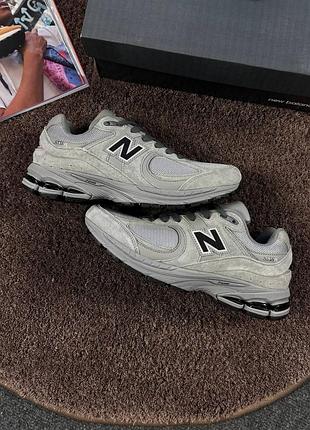 New balance 2002r 4