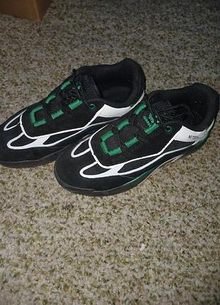 Кросівки adidas чорно-зелені