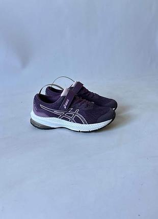 Кросівки asics