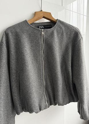 Жіноча весняна куртка zara сіра