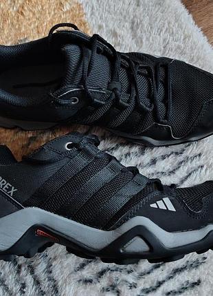 Трекінгові кросівки adidas terrex