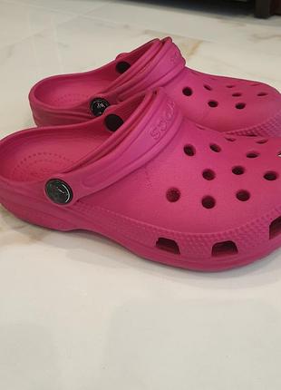 Шльопанці жіночі crocs рожеві
