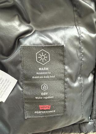 Куртка levi's чорна пух/перо 7