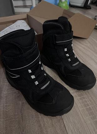Ecco snow mountain k is lace 39розмір 4