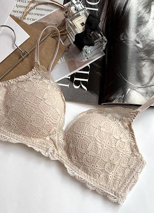 Бюстгальтер світло бежевий intimissimi
