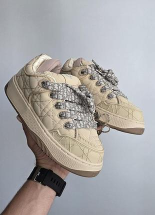 B9s skate  
• beige / cream • 2