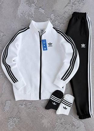 Теплый костюм adidas зима на флисе 
2 пары носков в подарок ❄️