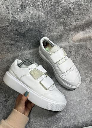 Шкіряні оригінальні  кросівки на  платформі з липучками (puma)