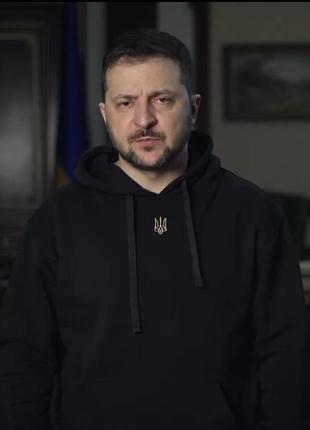 Чорне худі з тризубом як у зеленського
