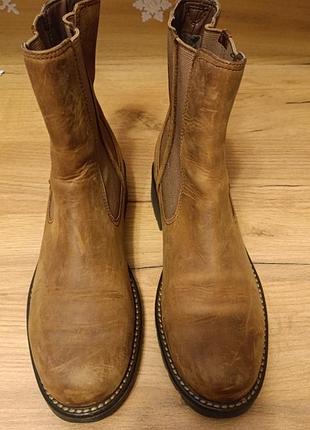 Кожаные демисезонные ботинки-челси clarks, размер 40 5