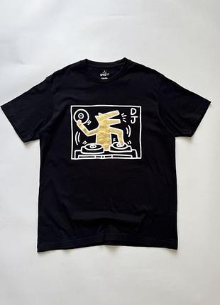 Шикарнв футболка uniqlo x keith haring черного цвета