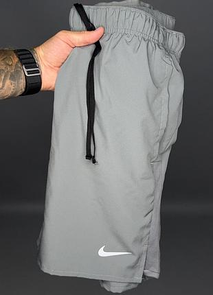 Нові шорти nike 4