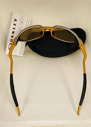 Сонцезахисні окуляри oakley 6