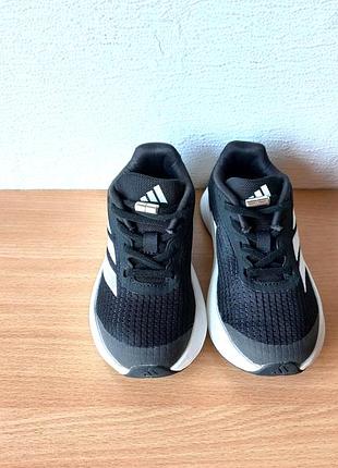 Круті кросівки adidas 28,5 р. устілка 18,5 см.