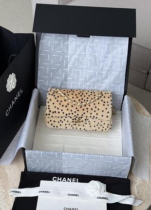Сумочка chanel flap cheetah printed chanel 26a flap вад у горошок