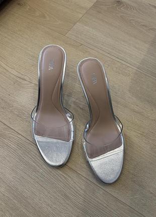 Стильні мюлі zara 10