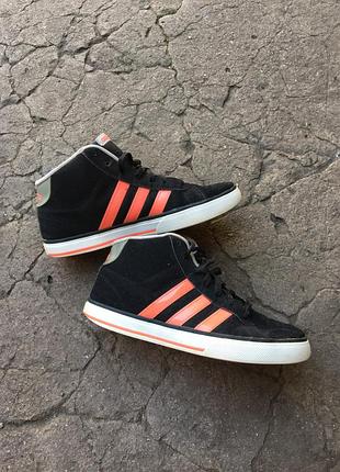 Кросівки унісекс adidas neo mid top чорні, помаранчеві, розмір 38 кеди