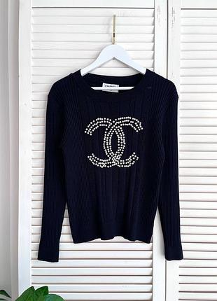 Жіночий светр chanel чорний з логотипом, розмір s-m