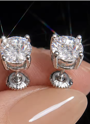 Серьги с муассанитами 2 ct
