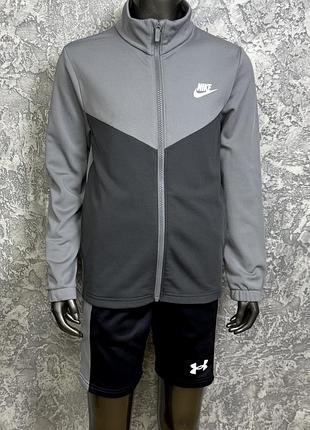 Nike кофта 137-147 см подростковая спортивная серая с принтом на флисе