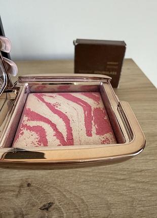 Румяна hourglass ambient lighting blush 3