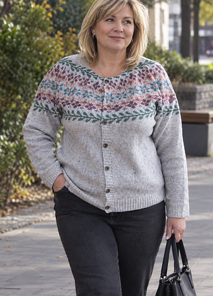 Кофта на гудзиках з візерунком