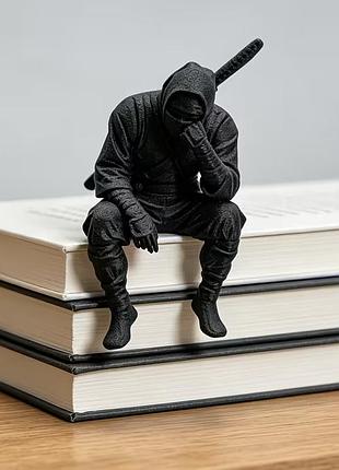 Коллекционная 3d фигурка ниндзя с катаной на край стола, оригинальный японский декор для книжной полки