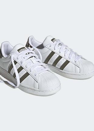 Классные кроссовки adidas 38 р. стелька 24 см.