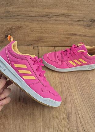 Кросівки для підлітків adidas рожеві, розмір 35, довжина устілки 22,5 см