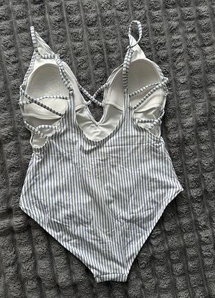 Суцільний купальник h&m 2