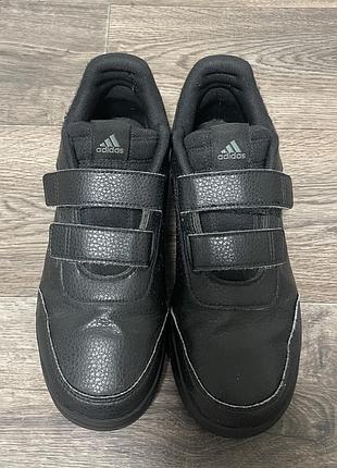 Кросівки чоловічі adidas чорні, розмір 38, устілка 24 см