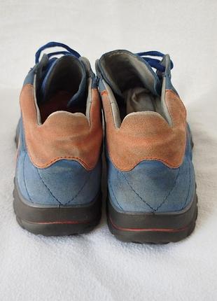Женские кроссовки 5