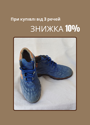 Женские кроссовки