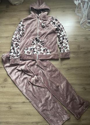 Спортивний костюм жіночий велюровий з леопардовим принтом