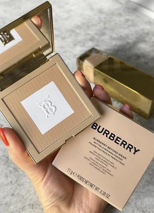 Пудра для обличчя burberry 2
