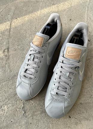 Шкіряні кросівки nike cortez 2