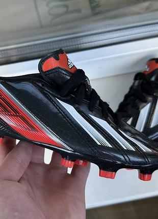 Бутси для футболу adidas f50 чорні, червоні, розмір 34, довжина устілки 21 см оригінал адідас