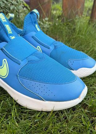 Бігові кросівки nike flex runner 3 (gs) fn1294 400 блакитні р39/24.5см