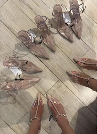 Взуття туфлі босоніжки zara