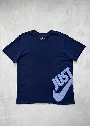 Футболка чоловіча nike темно-синя з великим логотипом