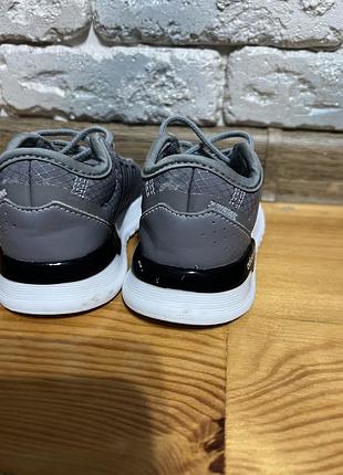 Кросівки adidas 24 розмір оригінал 5