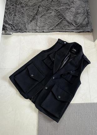 Жилетка zara чорна вовняна