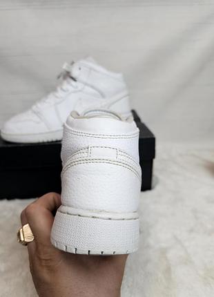 Кроссовки jordan 37.5 размер 4
