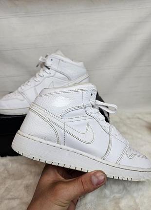 Кроссовки jordan 37.5 размер 3
