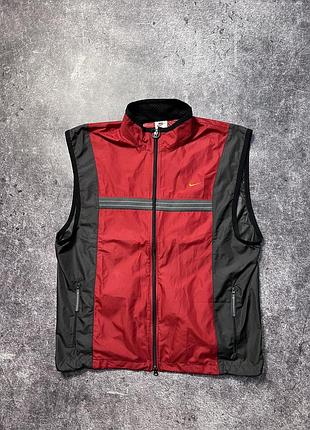 Вінтажний жилет nike vintage running / training gorpcore