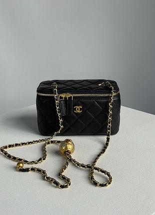Сумка шанел classic black lambskin pearl crush vanity bag