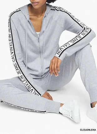 Костюм оригінал calvin klein (guess